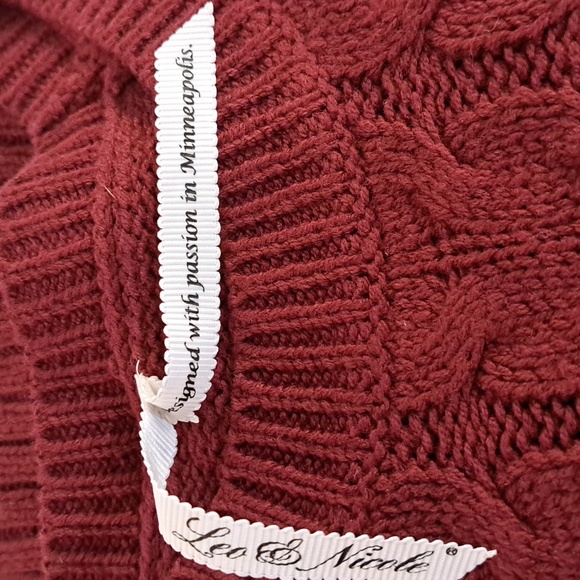NWT Burgundy Cotton Blend Sweater by Leo & Nicole - Picture 4 of 5